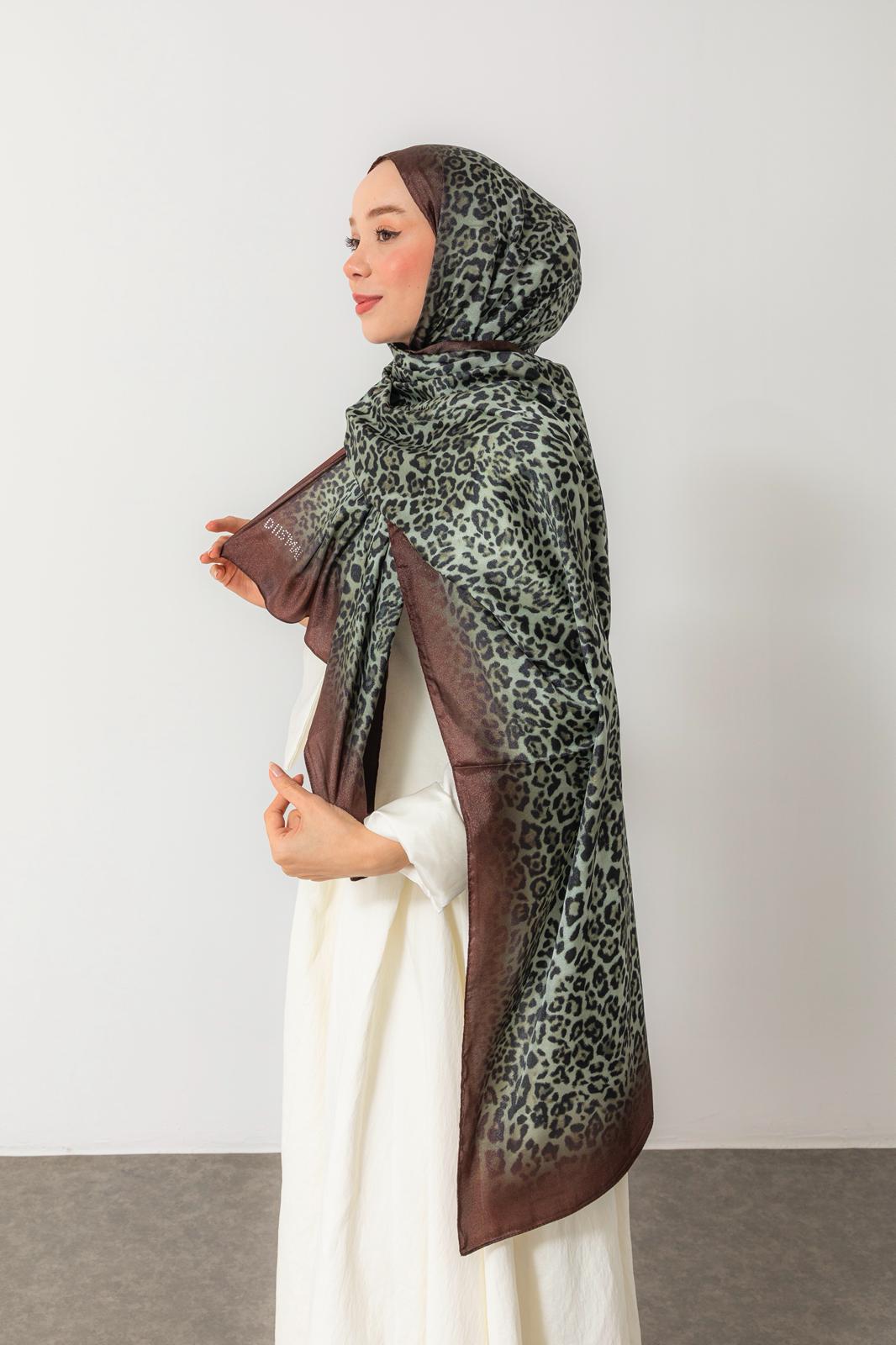 IMG-20250828-WA0079 Kristal Şal-Leopar Desen - Görsel 1