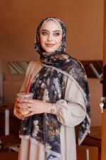 Ross Kraşli Şal-Sarmaşık Güller - Görsel 3