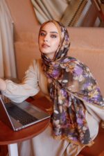 Ross Kraşli Şal-Sarmaşık Güller