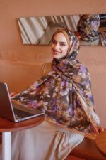 Ross Kraşli Şal-Sarmaşık Güller - Görsel 3