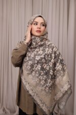 Flora Desen Soft Şal - Toprak - Görsel 4